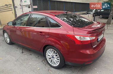 Седан Ford Focus 2014 в  фото 2 Седан Ford Focus 2014 в