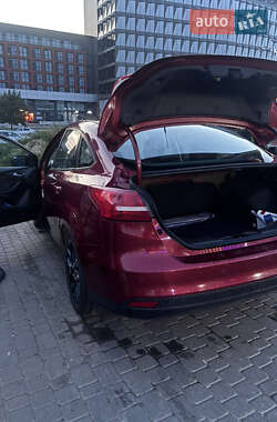 Седан Ford Focus 2016 в 