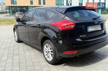 Хэтчбек Ford Focus 2016 в 