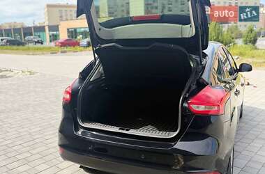 Хэтчбек Ford Focus 2016 в 