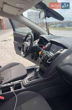 Хэтчбек Ford Focus 2016 в 