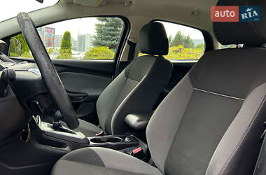 Седан Ford Focus 2012 в 