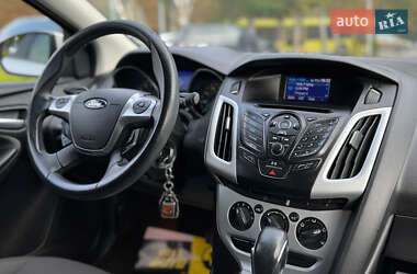 Седан Ford Focus 2012 в 