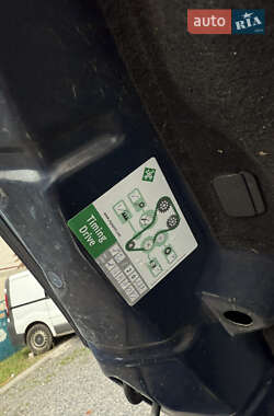 Хэтчбек Ford Focus 2011 в 