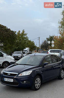 Хэтчбек Ford Focus 2011 в 