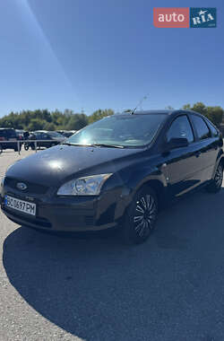 Хэтчбек Ford Focus 2007 в 