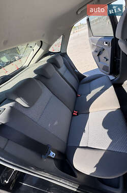 Хэтчбек Ford Focus 2007 в 