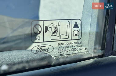 Хэтчбек Ford Focus 2007 в 