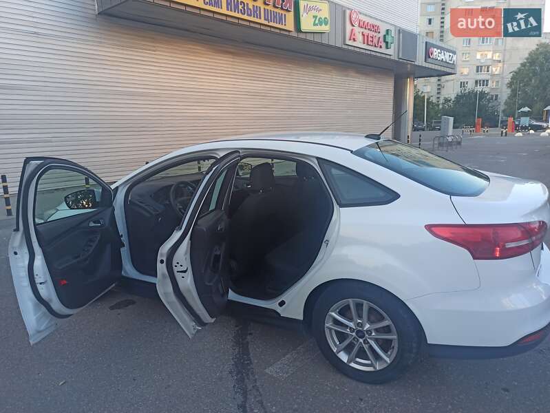 Седан Ford Focus 2015 в Харькове фото 9 Седан Ford Focus 2015 в Харькове