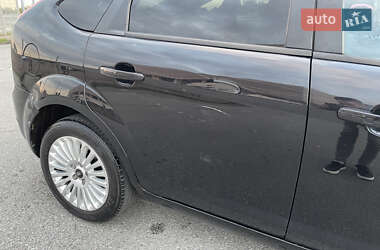 Хэтчбек Ford Focus 2008 в 