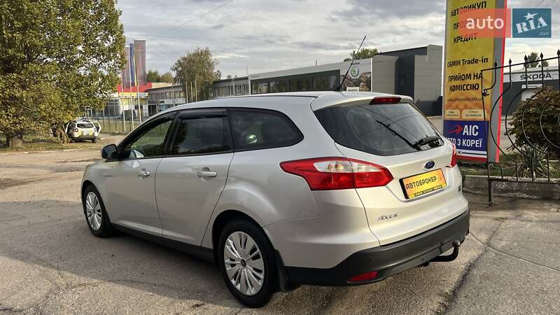 Универсал Ford Focus 2014 в Николаеве фото 6 Универсал Ford Focus 2014 в Николаеве