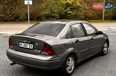 Седан Ford Focus 2003 в 