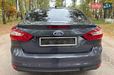 Седан Ford Focus 2013 в 