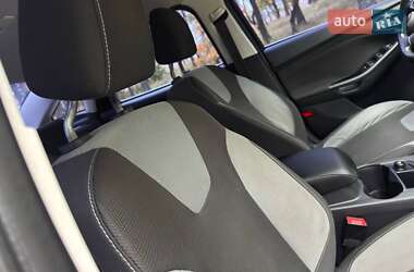 Седан Ford Focus 2013 в 