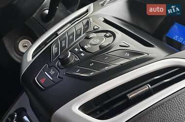 Седан Ford Focus 2013 в 