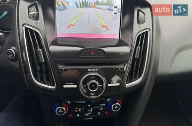 Седан Ford Focus 2017 в 