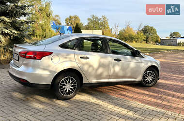 Седан Ford Focus 2016 в 