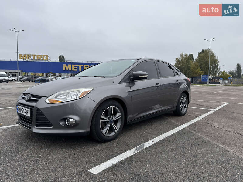 Седан Ford Focus 2014 в 