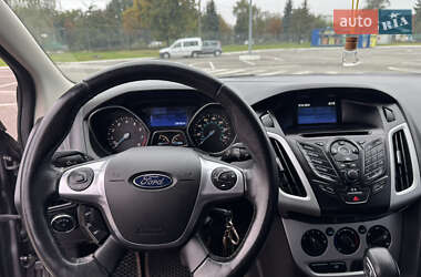 Седан Ford Focus 2014 в 