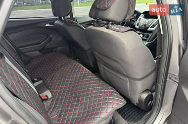 Седан Ford Focus 2014 в 