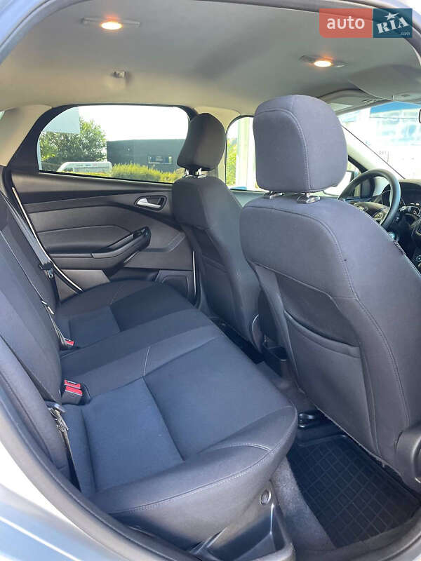 Седан Ford Focus 2016 в Запорожье
