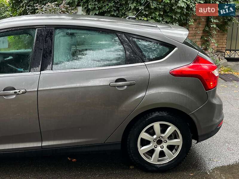 Хэтчбек Ford Focus 2011 в Киеве фото 5 Хэтчбек Ford Focus 2011 в Киеве
