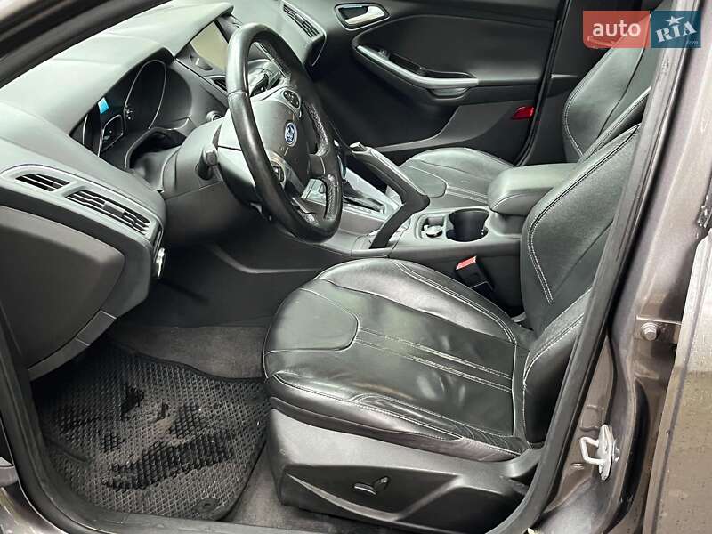 Хэтчбек Ford Focus 2011 в Киеве фото 26 Хэтчбек Ford Focus 2011 в Киеве