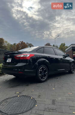 Седан Ford Focus 2013 в 