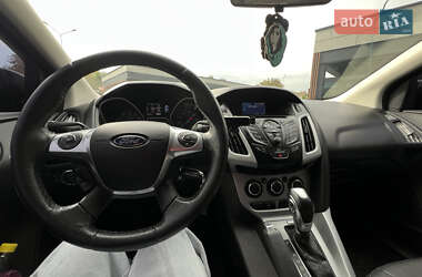 Седан Ford Focus 2013 в 