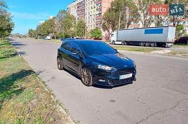 Хэтчбек Ford Focus 2017 в 