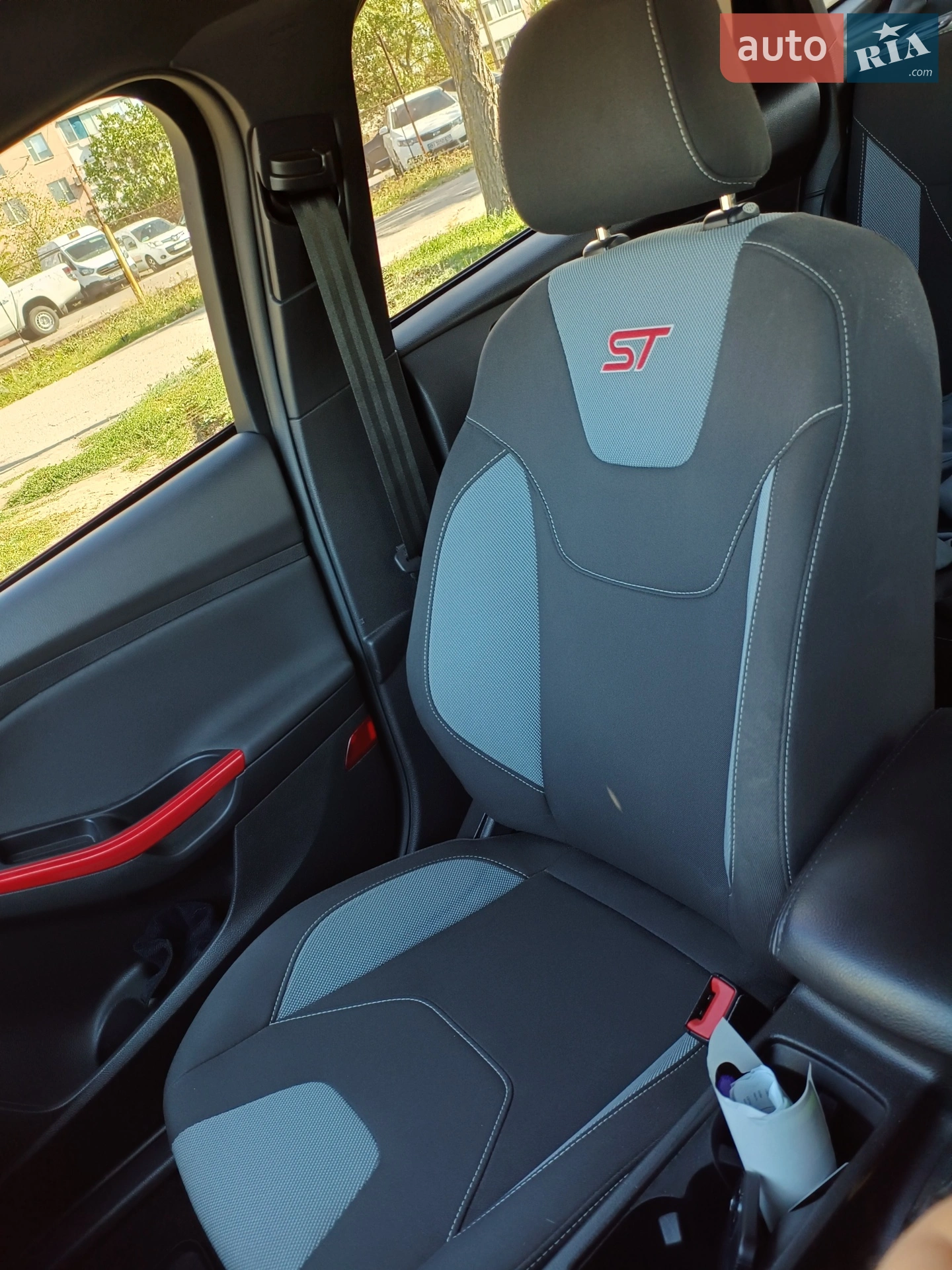 2017 Ford Focus - мініатюра 14