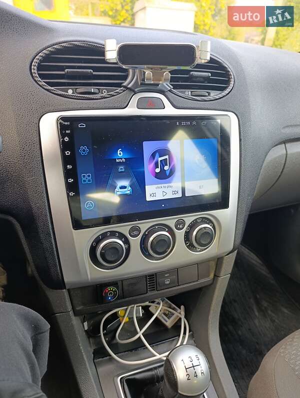 Хэтчбек Ford Focus 2007 в 