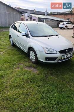 Хэтчбек Ford Focus 2007 в 
