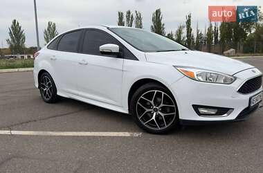 Седан Ford Focus 2015 в 