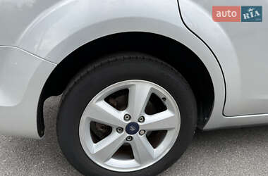 Универсал Ford Focus 2009 в 