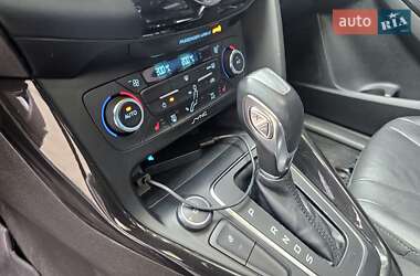 Седан Ford Focus 2016 в 