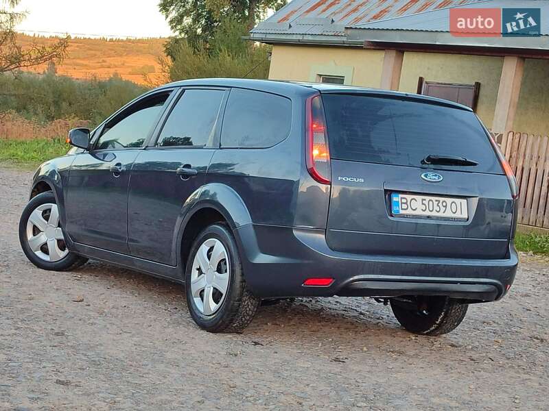 Универсал Ford Focus 2010 в Старом Самборе