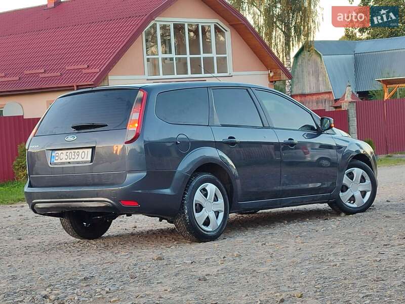 Универсал Ford Focus 2010 в Старом Самборе
