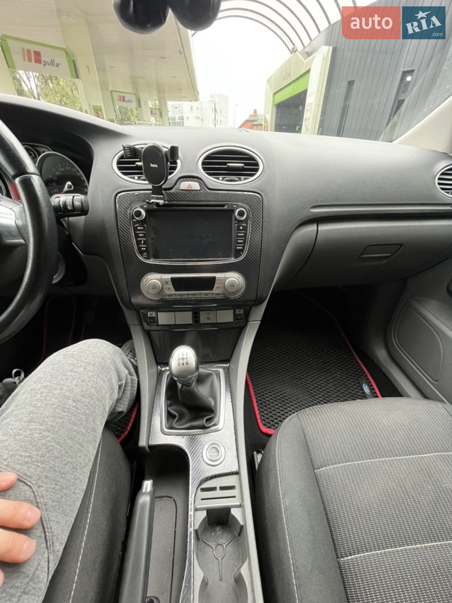 2010 Ford Focus - мініатюра 11