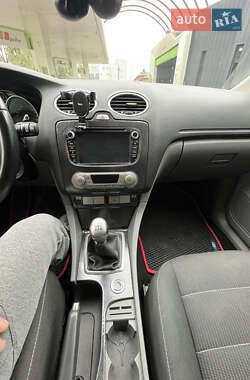 Универсал Ford Focus 2010 в 
