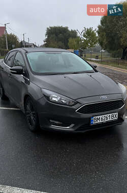 Седан Ford Focus 2015 в 