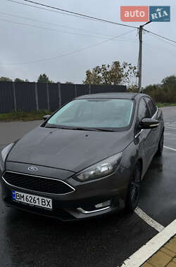 Седан Ford Focus 2015 в 