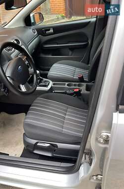 Универсал Ford Focus 2010 в 