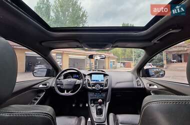 Хэтчбек Ford Focus 2017 в 