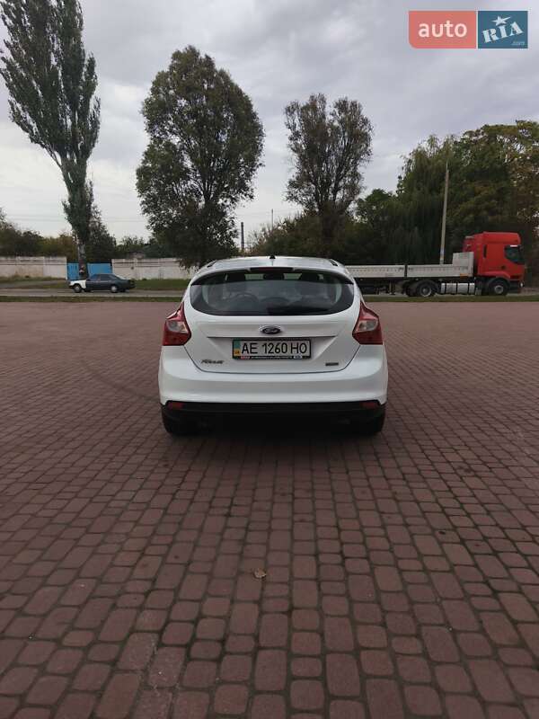 Хэтчбек Ford Focus 2014 в Каменском