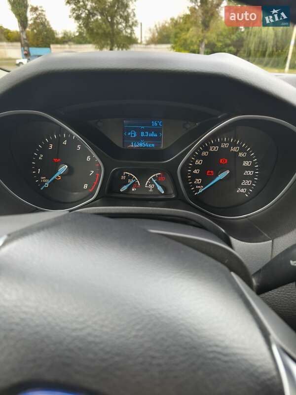 Хэтчбек Ford Focus 2014 в Каменском