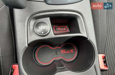 Универсал Ford Focus 2012 в 