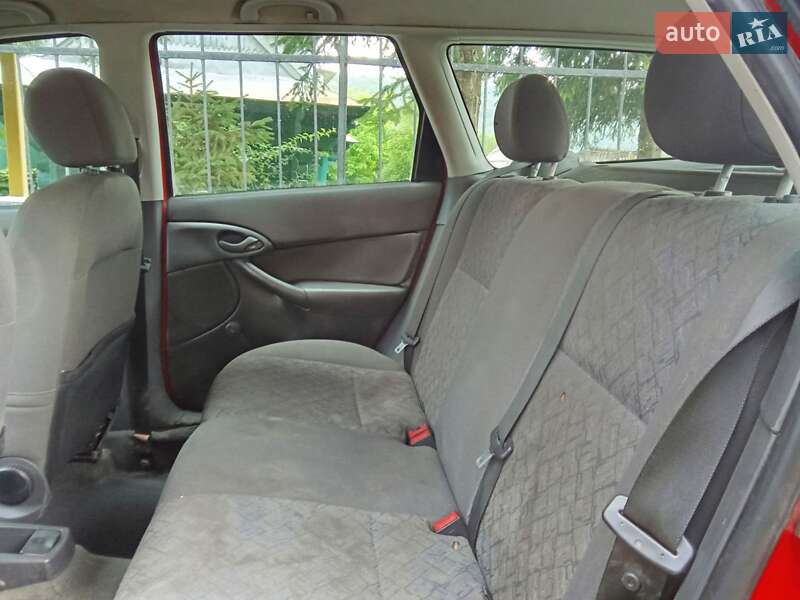 Универсал Ford Focus 2001 в Каменец-Подольском фото 11 Универсал Ford Focus 2001 в Каменец-Подольском