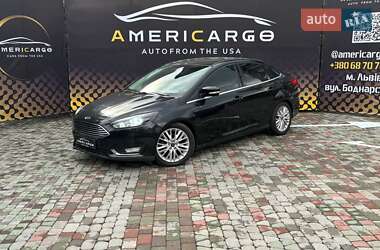 Седан Ford Focus 2015 в 