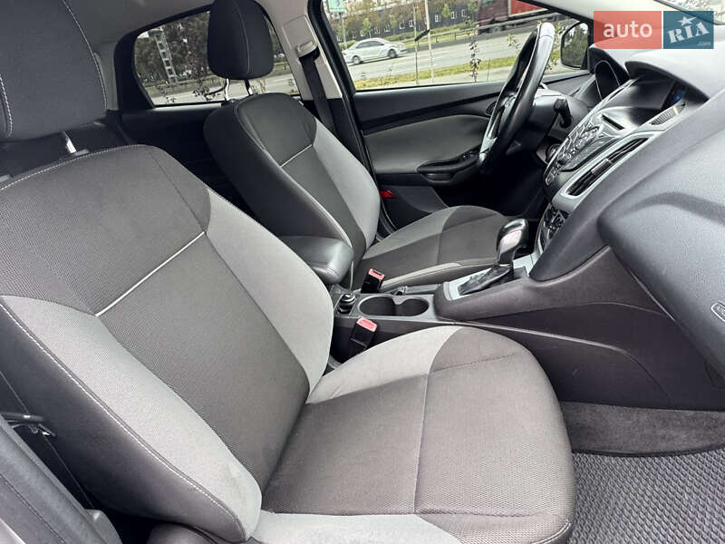 Седан Ford Focus 2011 в Киеве фото 7 Седан Ford Focus 2011 в Киеве
